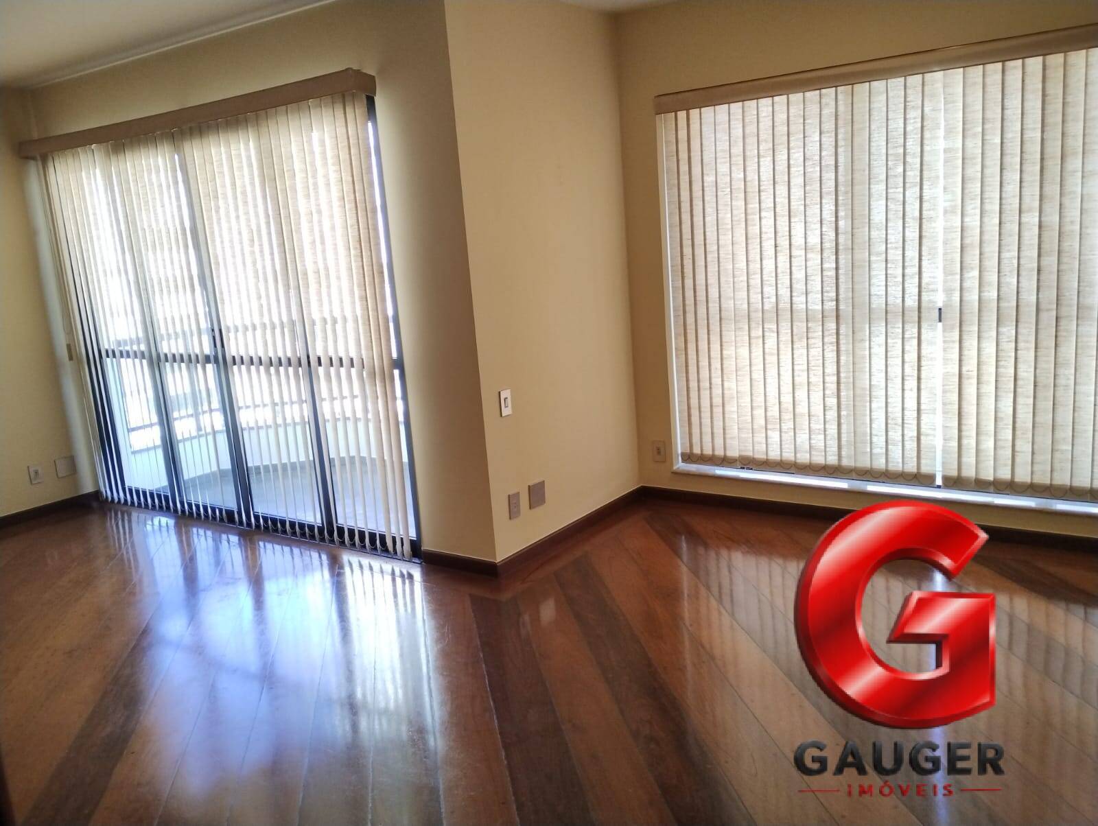 Apartamento, 3 quartos, 130 m² - Foto 2