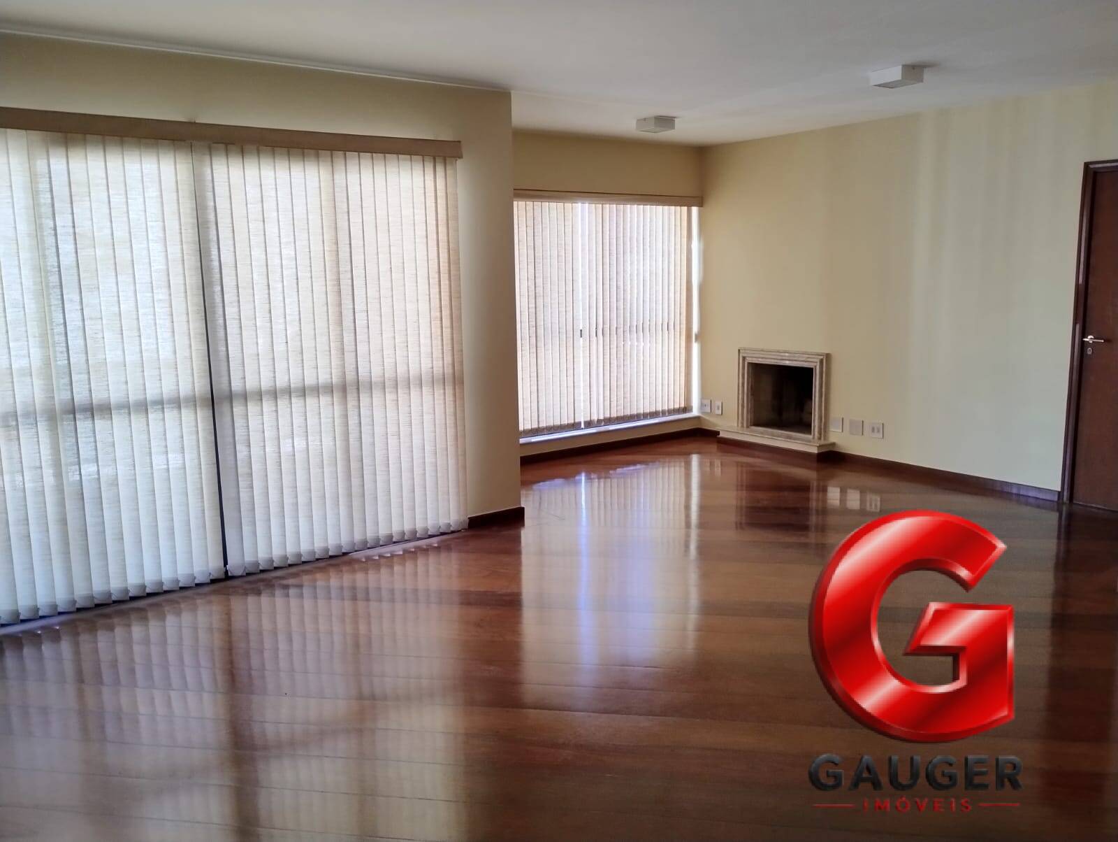 Apartamento, 3 quartos, 130 m² - Foto 1
