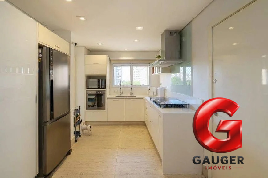 Apartamento, 3 quartos, 210 m² - Foto 13