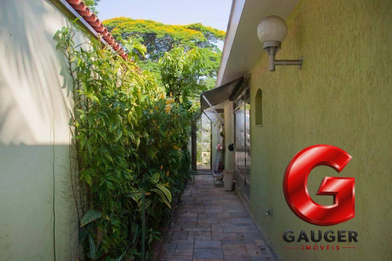 Casa, 4 quartos, 412 m² - Foto 22