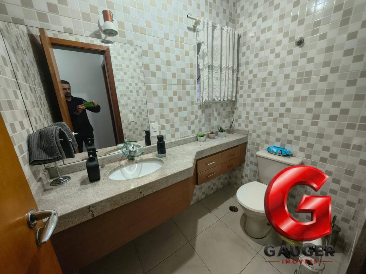 Casa, 3 quartos, 250 m² - Foto 28