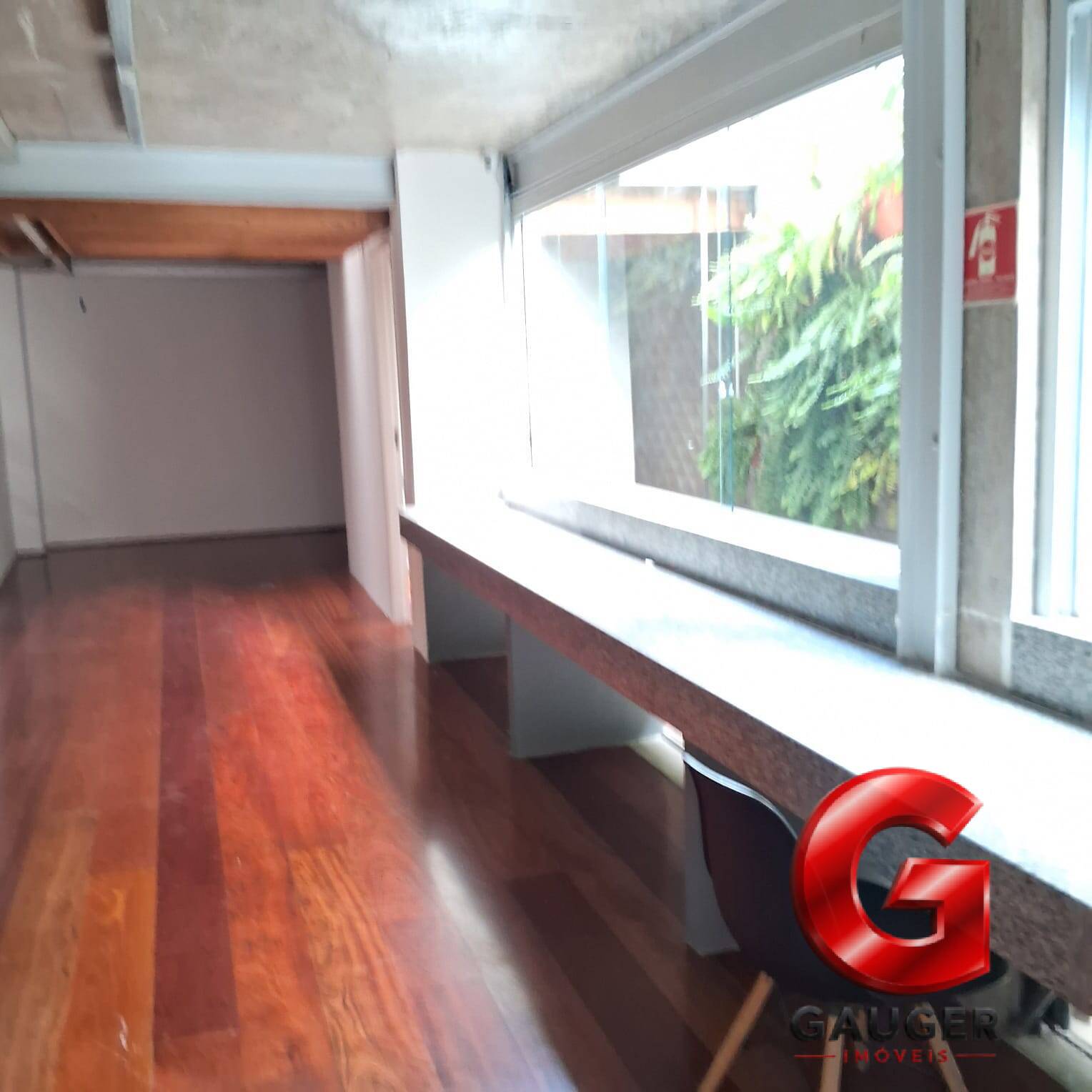 Casa, 6 quartos, 220 m² - Foto 6