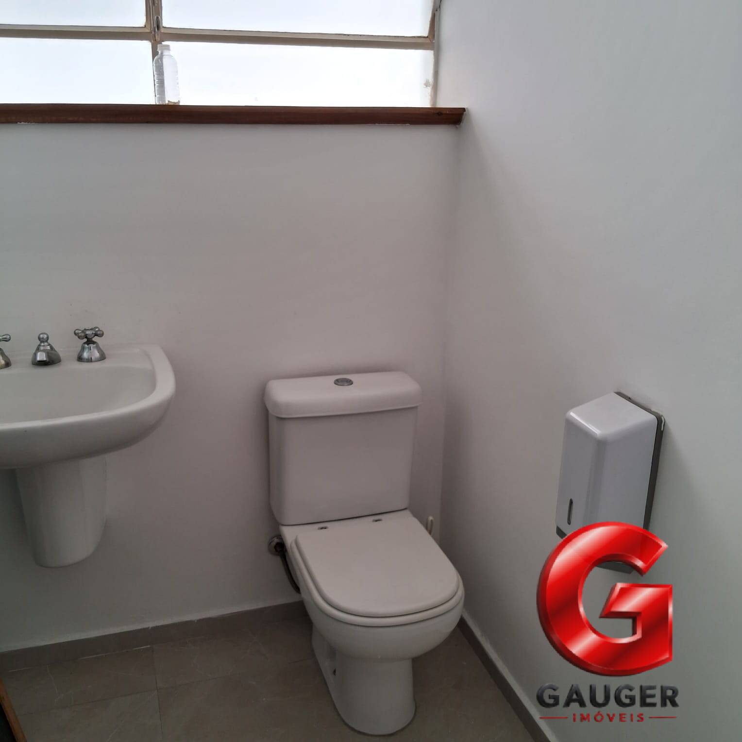 Casa, 6 quartos, 220 m² - Foto 10