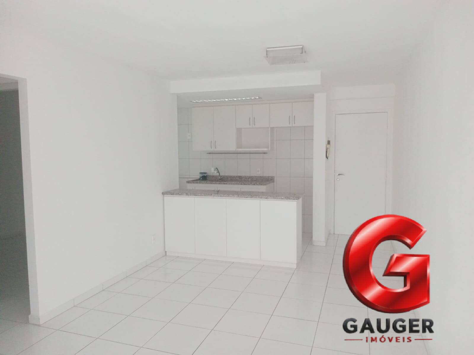 Apartamento, 2 quartos, 75 m² - Foto 2