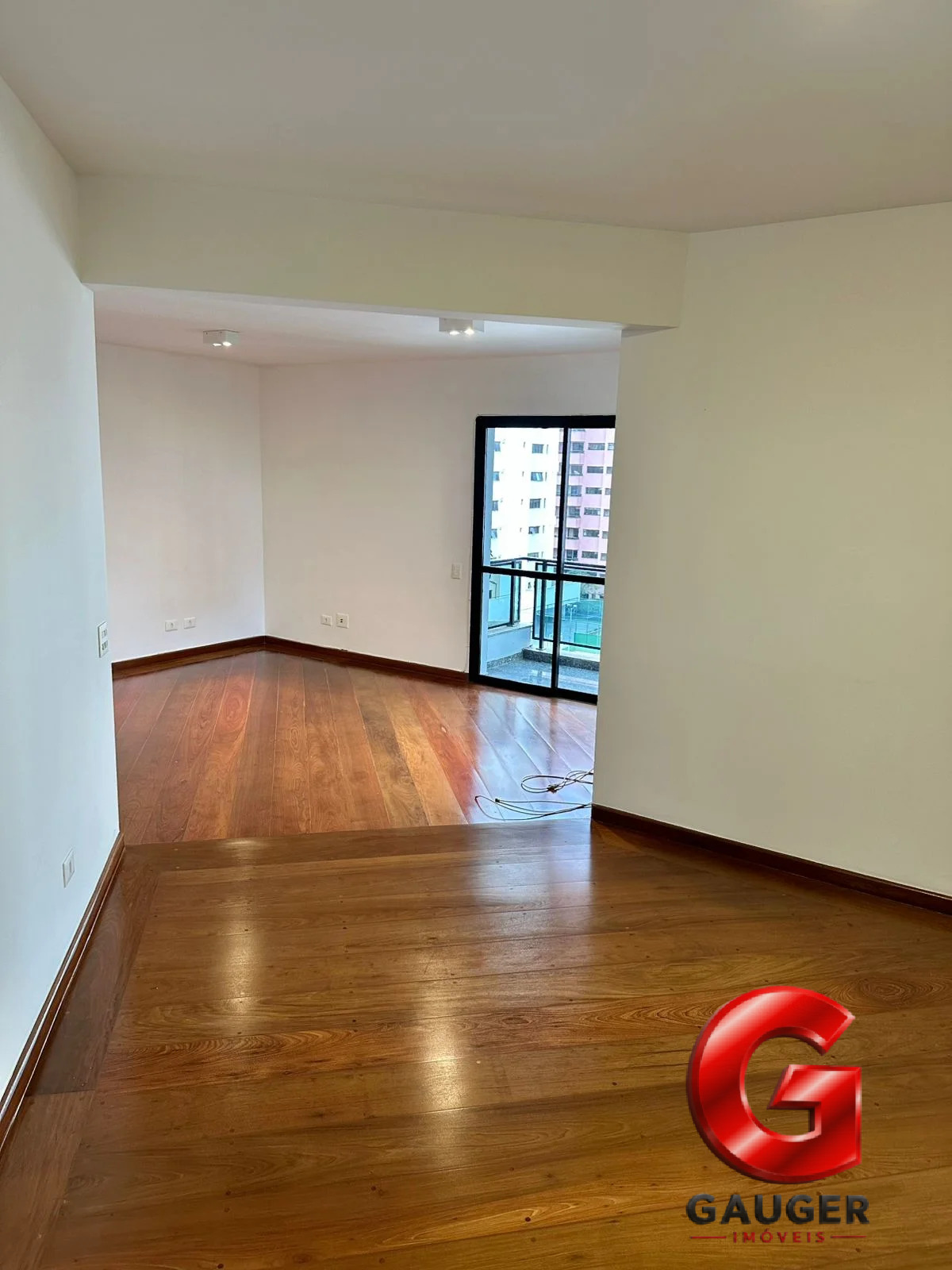 Apartamento, 3 quartos, 150 m² - Foto 1